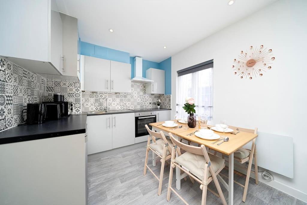 לונדון Soho Apartments F4 מראה חיצוני תמונה